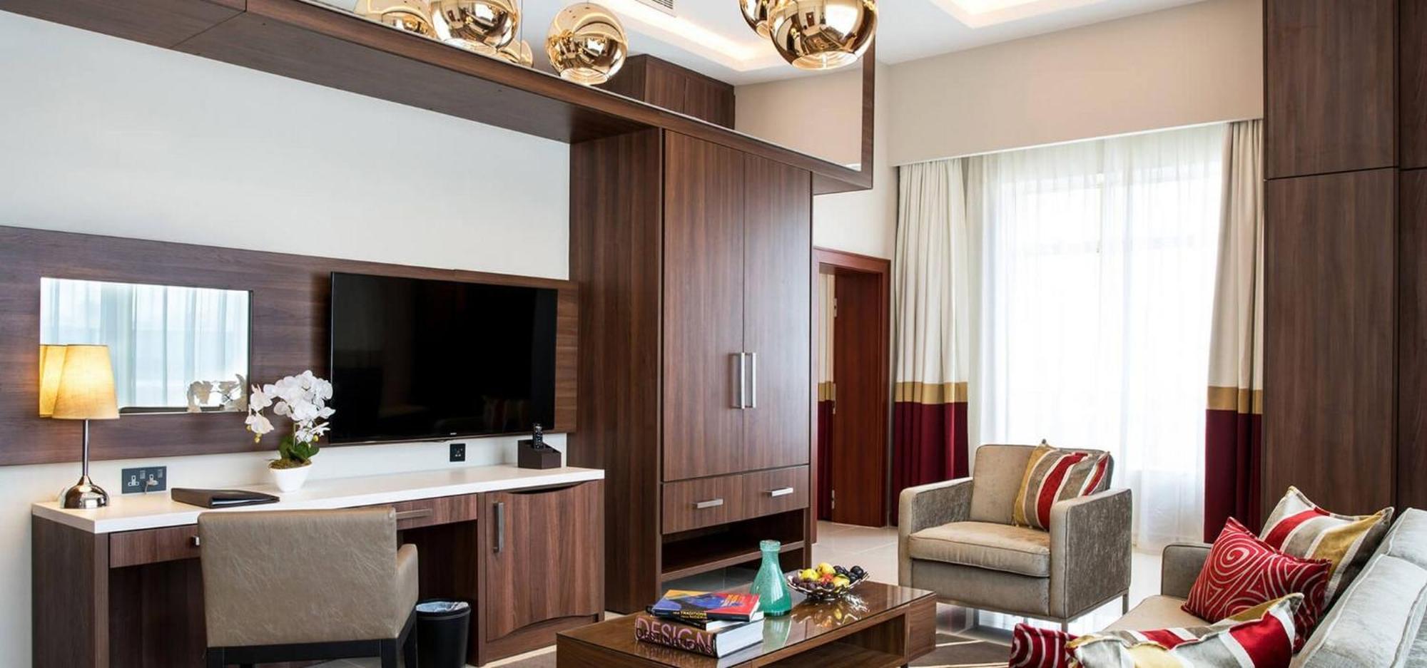 Room In Lodge - The Envoy Hotel And Suites Abuja Esterno foto