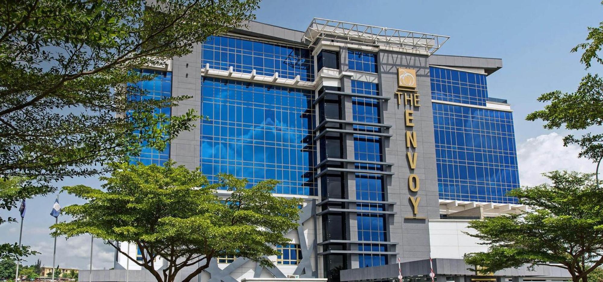 Room In Lodge - The Envoy Hotel And Suites Abuja Esterno foto